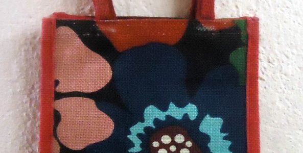 Promote your company with jute shopping bags 1